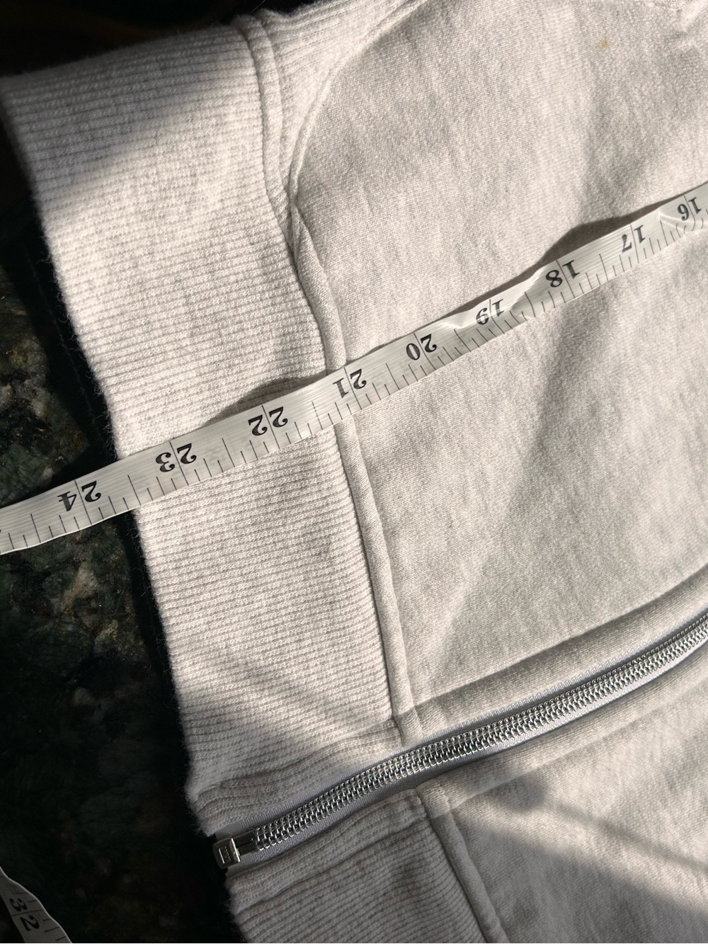 Lululemon Light Grey Scuba Hoodie in Light Heathered Grey. SZ 6. Full zip. EUC - Picture 8 of 9